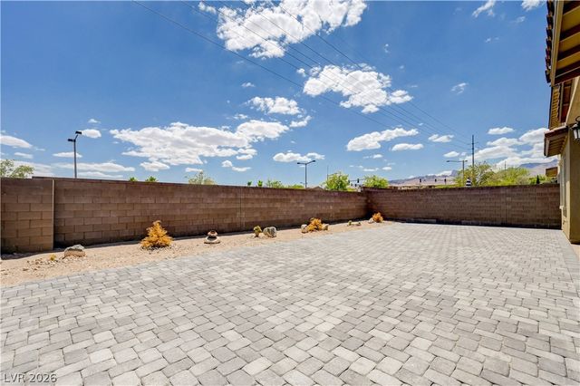 11831 Giroma Avenue, Las Vegas, NV 89138