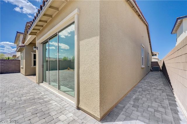 11831 Giroma Avenue, Las Vegas, NV 89138