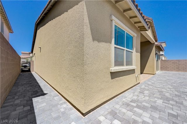 11831 Giroma Avenue, Las Vegas, NV 89138