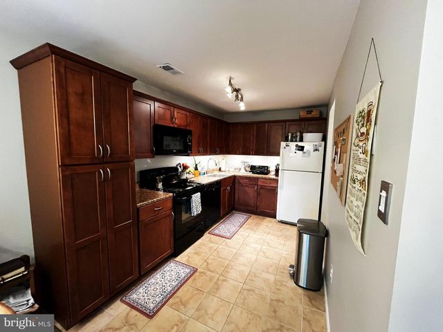 10673 SPRING OAK CT, Burke, VA 22015