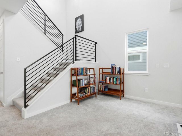 8565 Butte Creek St, Littleton, CO 80125