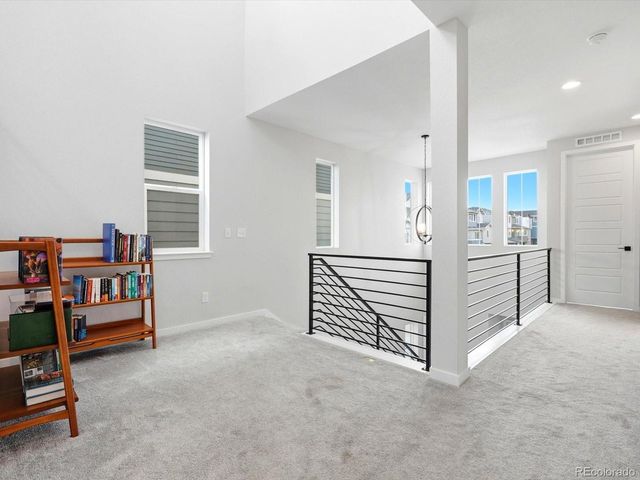 8565 Butte Creek St, Littleton, CO 80125