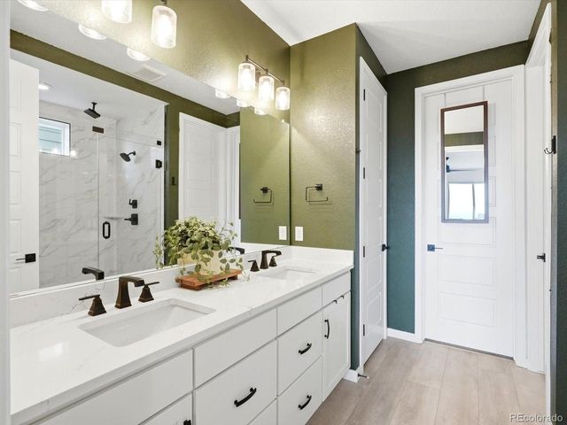 8565 Butte Creek St, Littleton, CO 80125