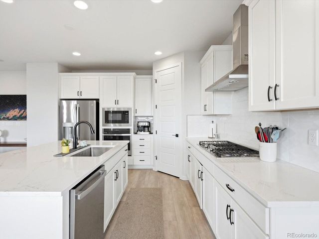8565 Butte Creek St, Littleton, CO 80125