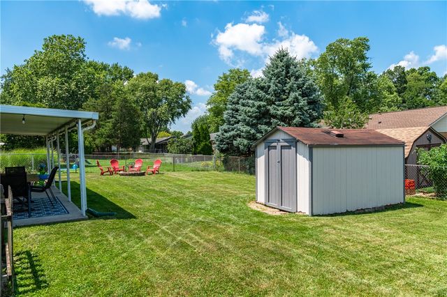 1221 Warwick Drive, Miamisburg, OH 45342