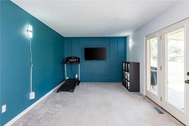 1221 Warwick Drive, Miamisburg, OH 45342