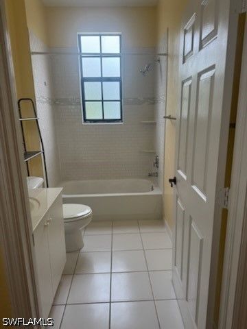 15622 Summit Place CIR 395, Naples, FL 34119