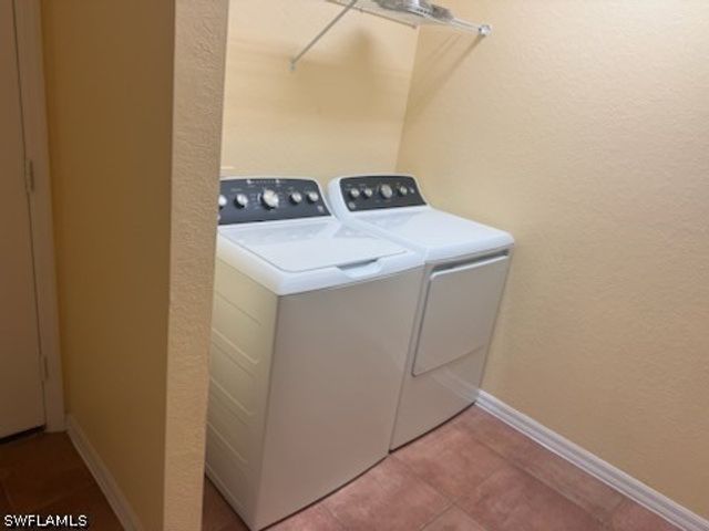 15622 Summit Place CIR 395, Naples, FL 34119