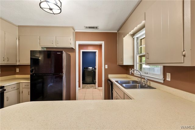 47 Booth, Northport, AL 35473