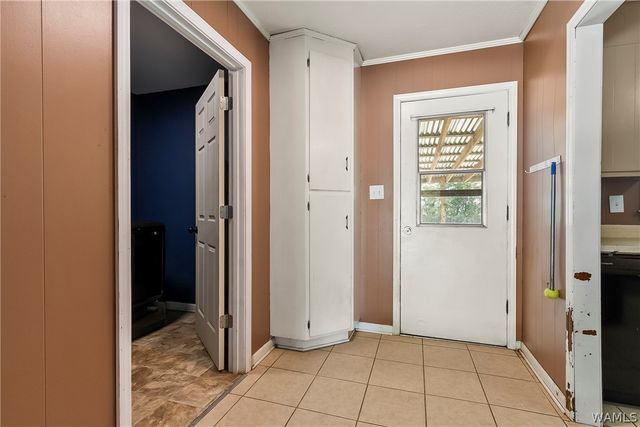 47 Booth, Northport, AL 35473