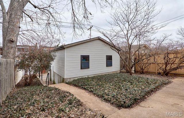 3863 Utah Place, St Louis, MO 63116