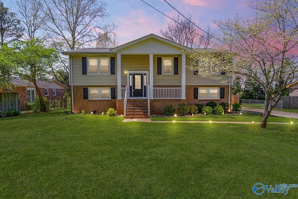 12122 Chicamauga Trail, Huntsville, AL 35803