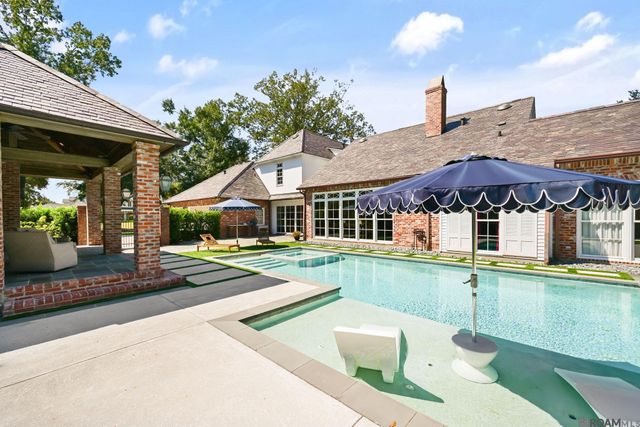 19249 W Muirfield Dr, Baton Rouge, LA 70810