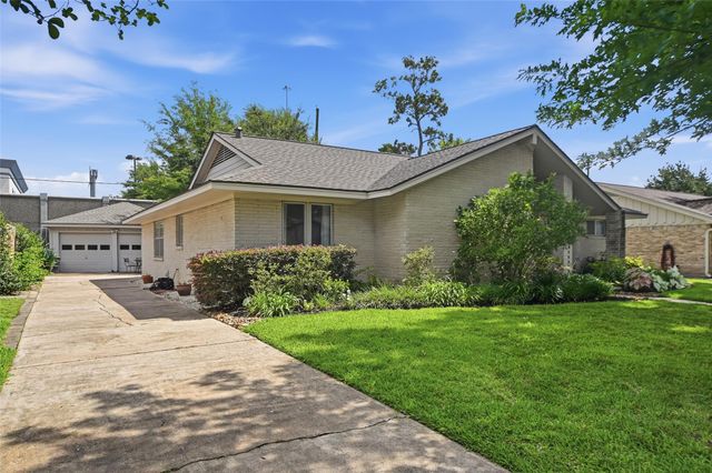 10822 Lasso Lane, Houston, TX 77079