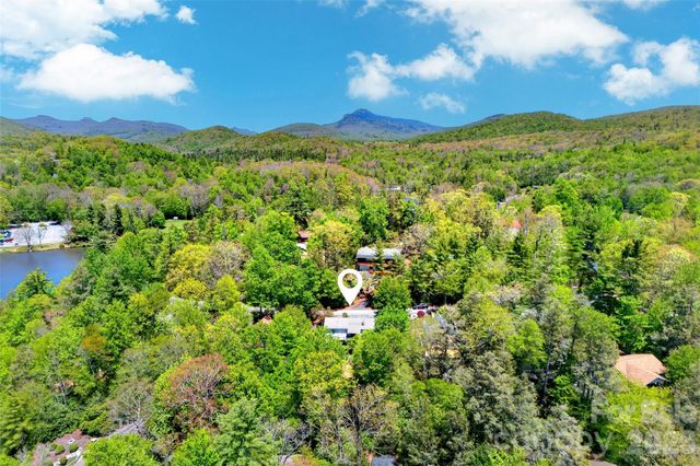 334 Harbor Lake Road, Newland, NC 28657