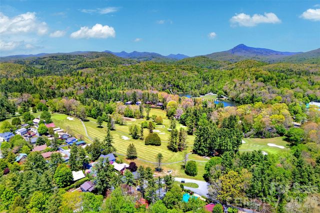 334 Harbor Lake Road, Newland, NC 28657