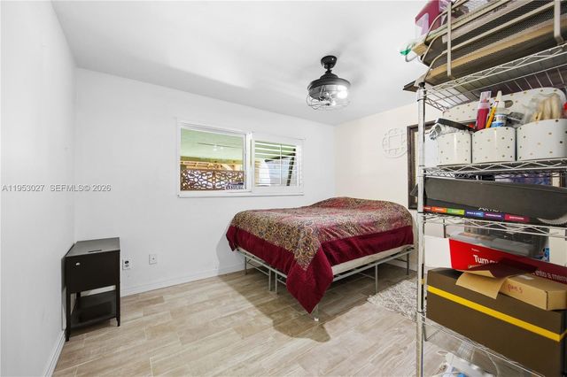 1526 NE 4th Terrace, Cape Coral, FL 33909