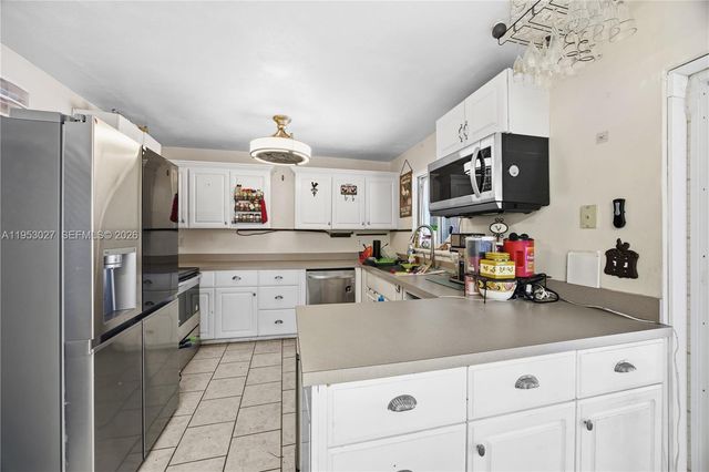 1526 NE 4th Terrace, Cape Coral, FL 33909