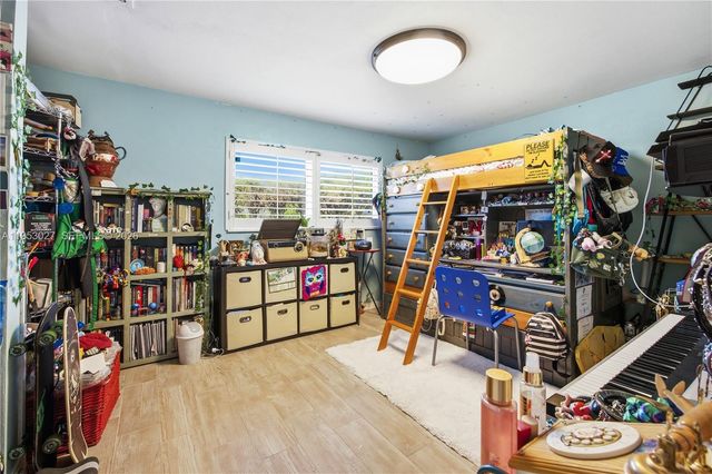 1526 NE 4th Terrace, Cape Coral, FL 33909