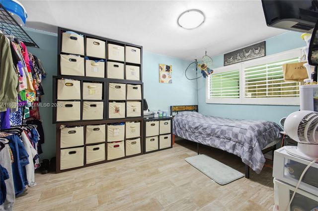 1526 NE 4th Terrace, Cape Coral, FL 33909