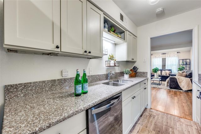 13618 Brookgreen Drive, Dallas, TX 75240