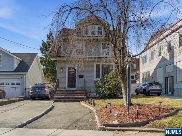 166 Summit Cross, Rutherford, NJ 07070