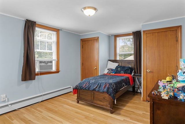 10 Wesley Dr, Leicester, MA 01524