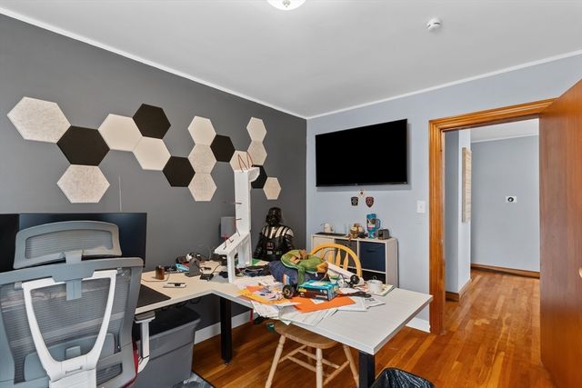 10 Wesley Dr, Leicester, MA 01524