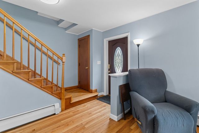 10 Wesley Dr, Leicester, MA 01524