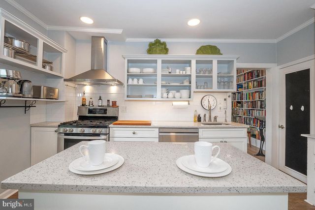 323 S OLIVE ST, Media, PA 19063