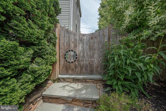323 S OLIVE ST, Media, PA 19063