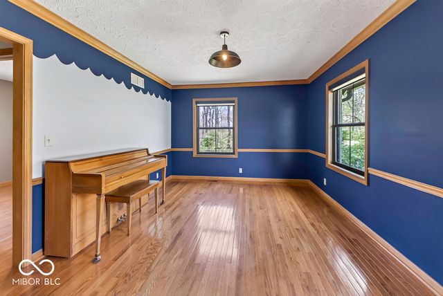 2525 E 91st Street, Indianapolis, IN 46240