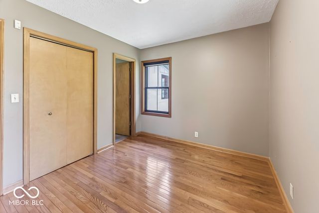 2525 E 91st Street, Indianapolis, IN 46240