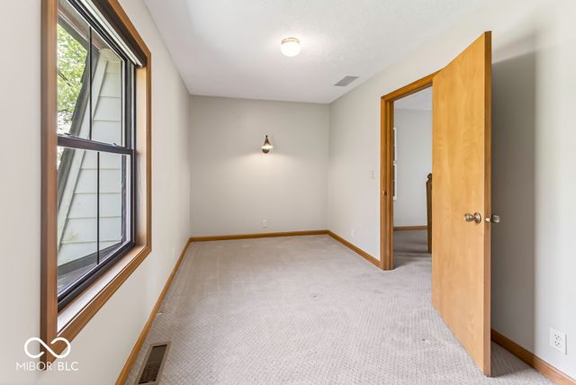 2525 E 91st Street, Indianapolis, IN 46240