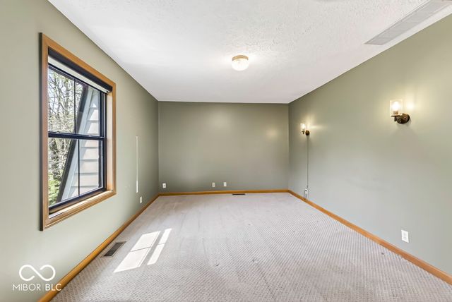 2525 E 91st Street, Indianapolis, IN 46240