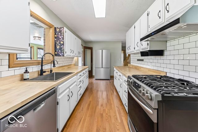 2525 E 91st Street, Indianapolis, IN 46240