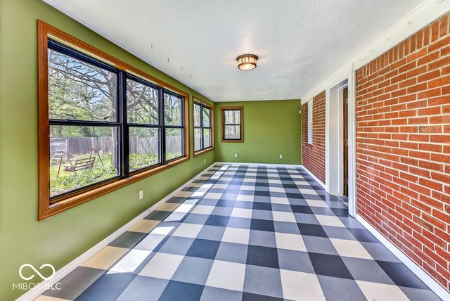 2525 E 91st Street, Indianapolis, IN 46240