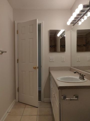 1829 Villa Maison C, Mount Pleasant, SC 29464