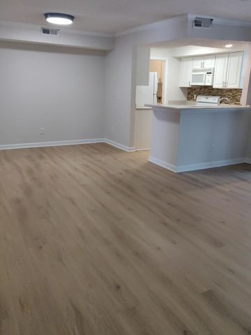 1829 Villa Maison C, Mount Pleasant, SC 29464