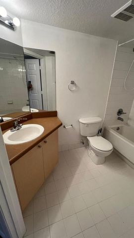 4200 San Marino Blvd 308, West Palm Beach, FL 33409