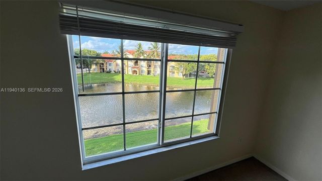 4200 San Marino Blvd 308, West Palm Beach, FL 33409