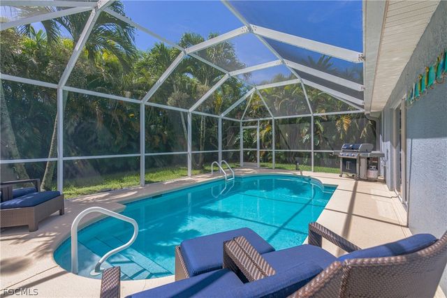 2586 SW 27th ST, Cape Coral, FL 33914