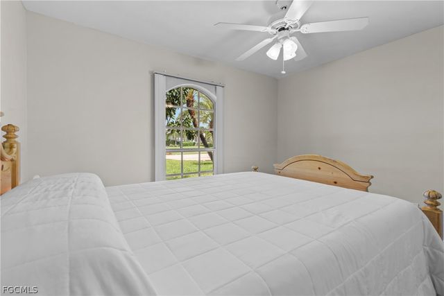 2586 SW 27th ST, Cape Coral, FL 33914