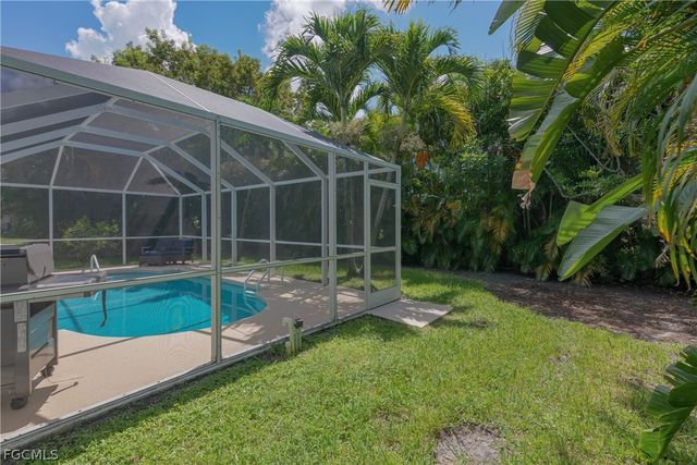 2586 SW 27th ST, Cape Coral, FL 33914