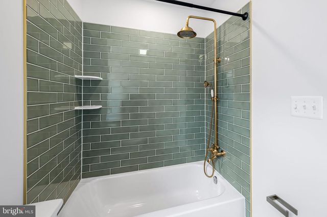 3539 ROLAND AVE, Baltimore, MD 21211