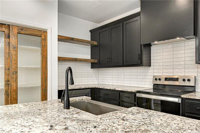 4133 Virginia Avenue, Kansas City, MO 64110