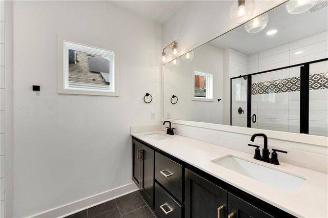 4133 Virginia Avenue, Kansas City, MO 64110