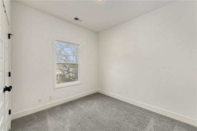 4133 Virginia Avenue, Kansas City, MO 64110