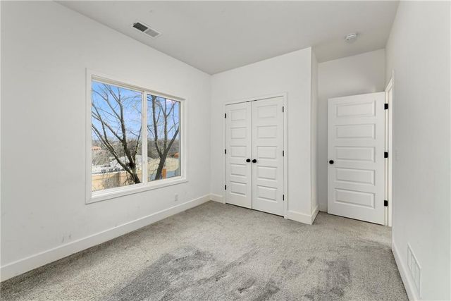 4133 Virginia Avenue, Kansas City, MO 64110