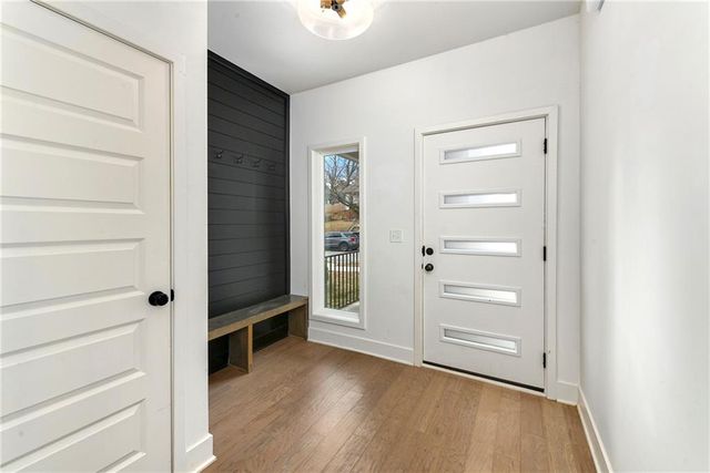 4133 Virginia Avenue, Kansas City, MO 64110